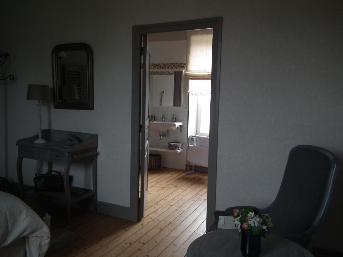 Chambre D'Hote Le 18-20 Saint-Martin-des-Entrées Екстериор снимка